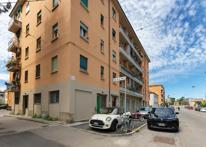 Guesthost - The Door - Ospedale Maggiore *