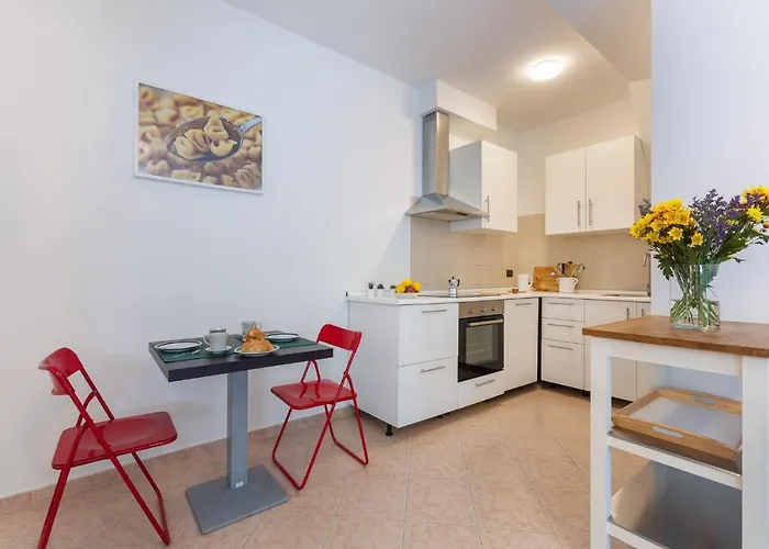 Guesthost - The Door - Ospedale Maggiore * Bolonia