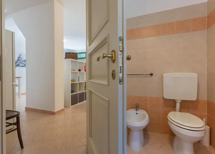 Guesthost - The Door - Ospedale Maggiore Apartament *